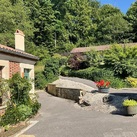 A L Oree Du Bois Couette-café
